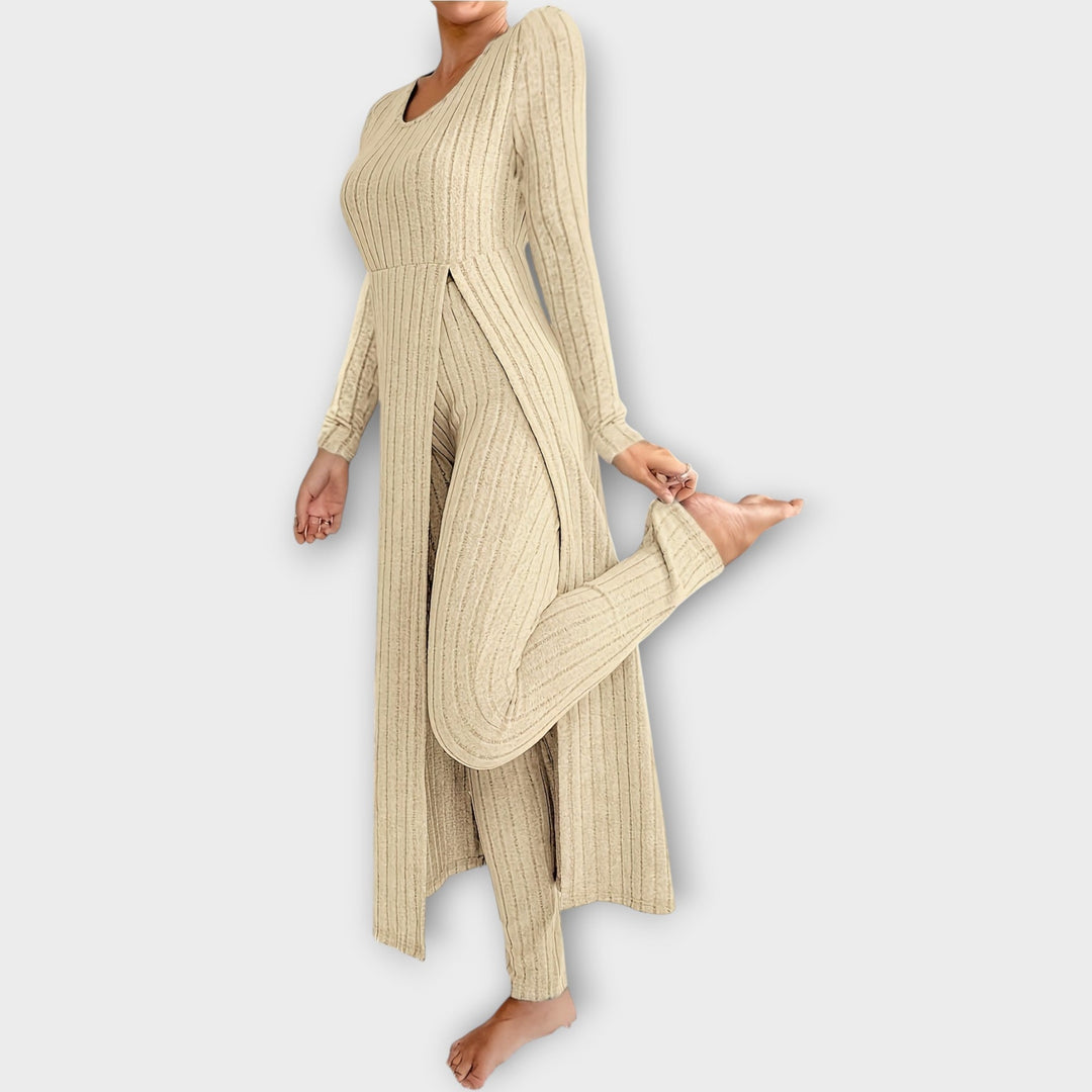 Cece | Ensemble de détente en tricot côtelé avec tunique fendue