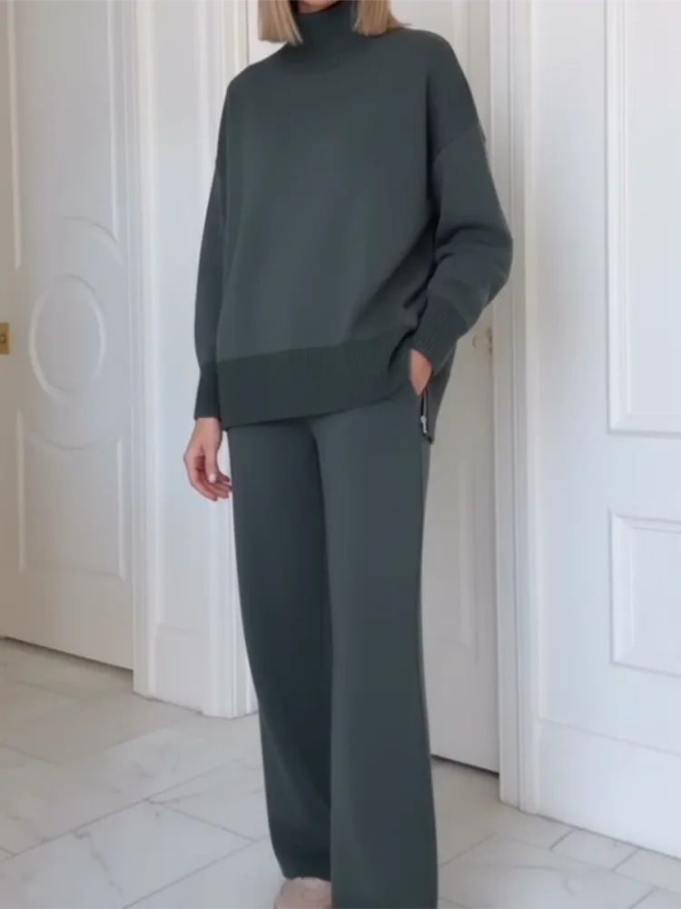 Dora | Ensemble de Deux Pièces avec Col Montant et Fermeture Éclair, Pantalons Droits