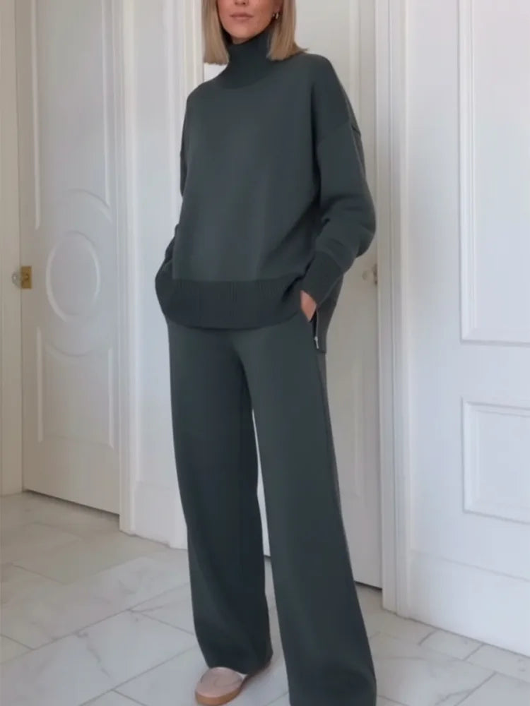 Dora | Ensemble de Deux Pièces avec Col Montant et Fermeture Éclair, Pantalons Droits