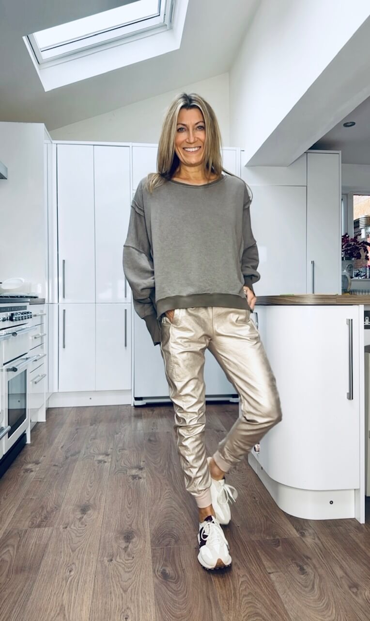 Lena | Ensemble Décontracté avec Col Rond pour Femme + Pantalons en Cuir