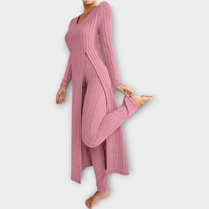 Cece | Ensemble de détente en tricot côtelé avec tunique fendue
