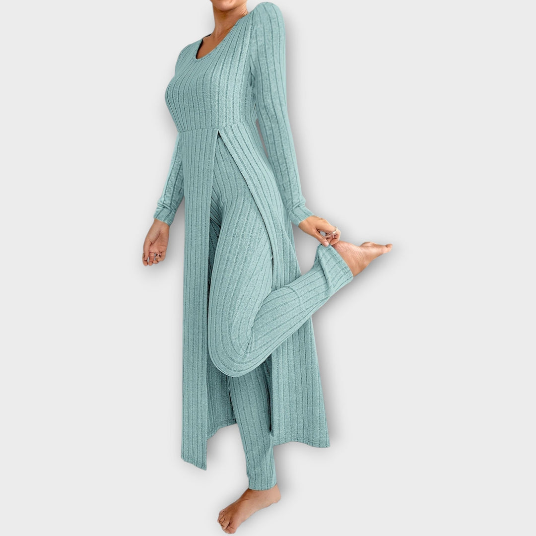 Cece | Ensemble de détente en tricot côtelé avec tunique fendue