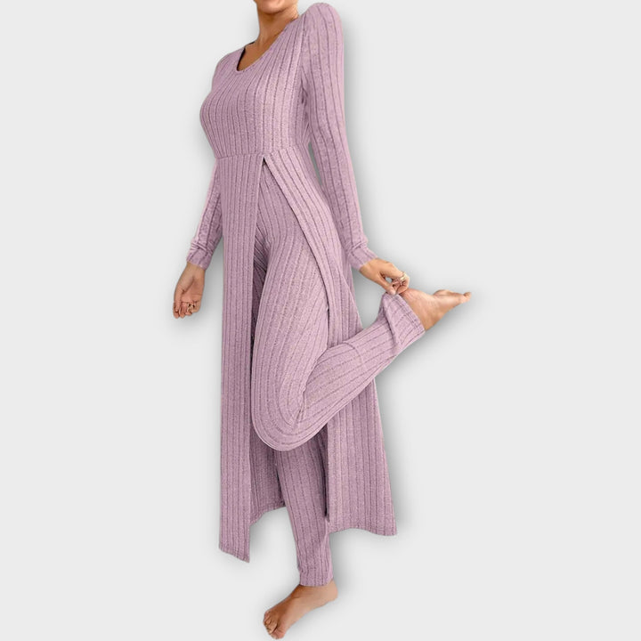 Cece | Ensemble de détente en tricot côtelé avec tunique fendue