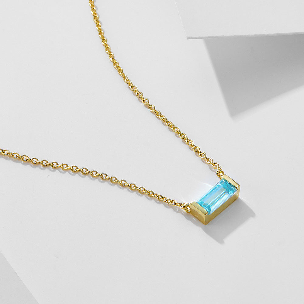Livia | Collier en argent avec petit pendentif