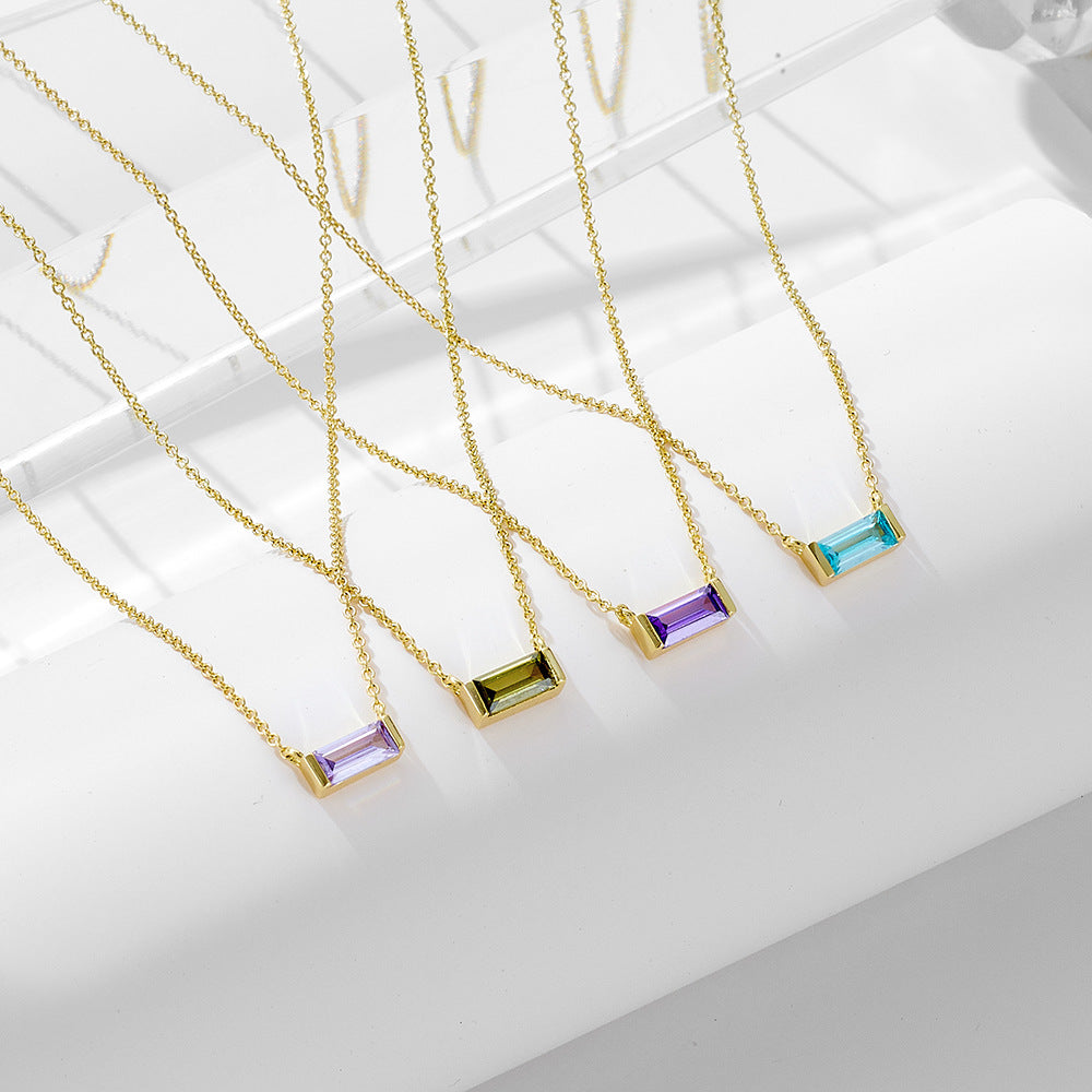 Livia | Collier en argent avec petit pendentif