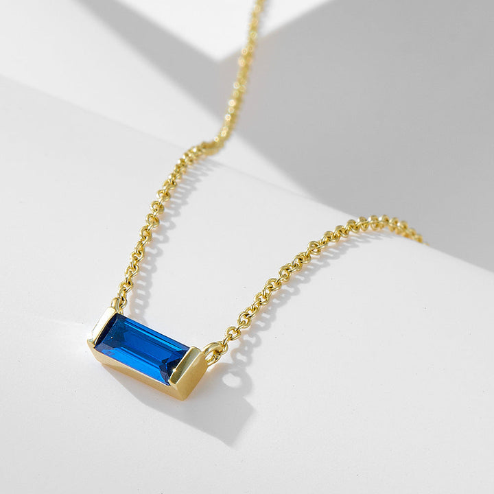 Livia | Collier en argent avec petit pendentif