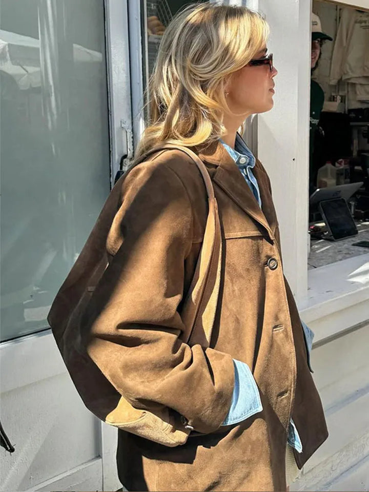 Emma | Veste à poches avec revers à la mode
