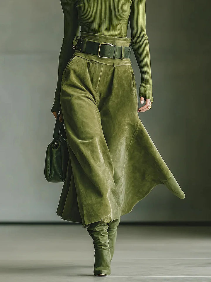 Diana | Ensemble top off-shoulder vert olive et jupe en daim (avec ceinture)