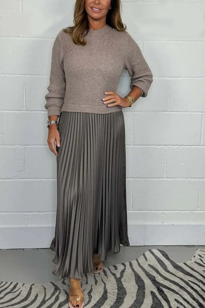 Camilla | Robe maxi avec sweater et jupe plissée