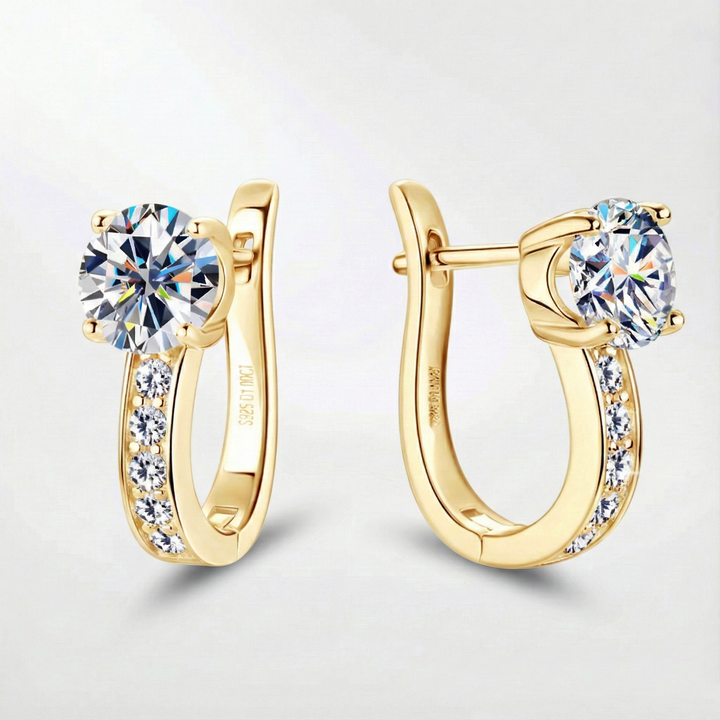 Aurélie | Boucles d’oreilles créoles avec moissanite sertie en canal